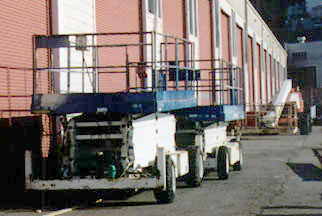 lifts on pier 35 apron